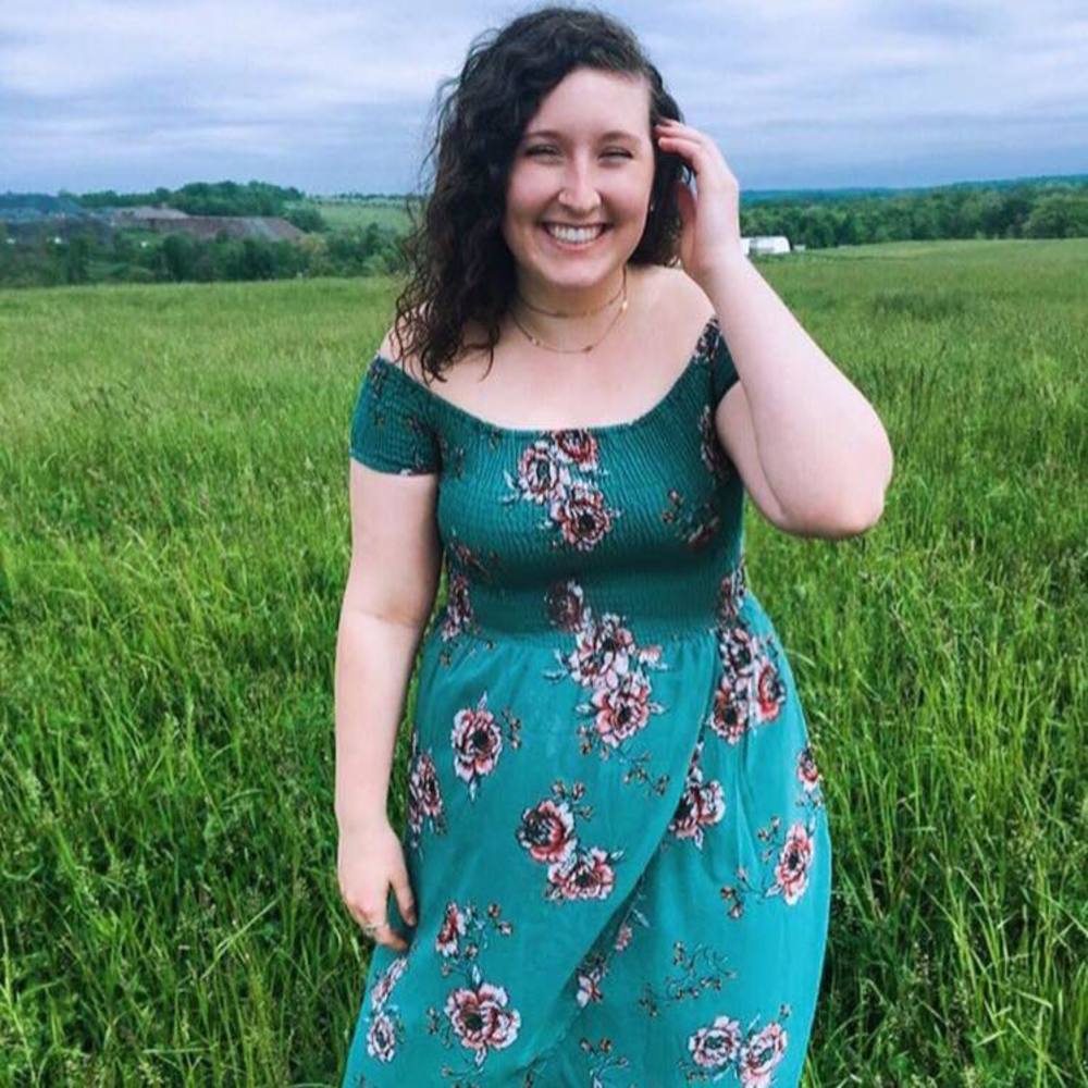 Meet your Posher, Elizabeth